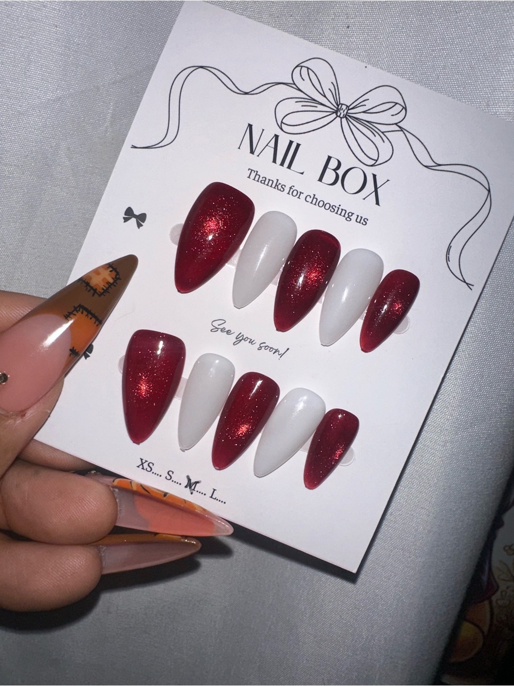 Red & White Press-On Stiletto Nails - Sparkle Finish